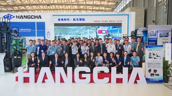 全电时代  杭叉领航-杭叉集团携绿色、环保、智能等多款新品闪耀CeMAT ASIA 2023