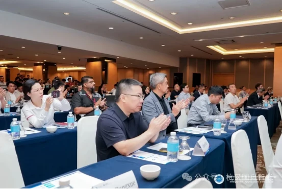 转载杭叉国自智能：实力亮相第七届国际移动机器人集成应用大会34.webp